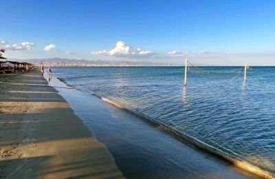 Λοιμώξεις μετά απο μπάνιο στην παραλία Lady’s Mile (ΒΙΝΤΕΟ)