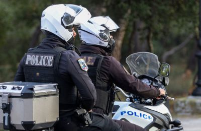 Αθήνα: Αιγύπτιος αποπειράθηκε να βιάσει 14χρονη σε εμπορικό κέντρο