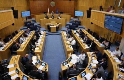 Η Ολομέλεια ενέκρινε ομόφωνα τη δημιουργία του Κυπριακού Οργανισμού Ανάπτυξης Επιχειρήσεων.