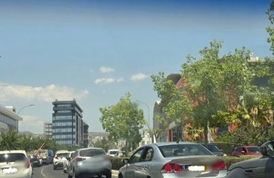 Στα όριά τους: «30 λεπτά να περάσουμε και έδωσαν άδεια για mall»