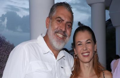 Ο ηθοποιός έκανε μία ανάρτηση για τα 21 χρόνια γάμου με τη γυναίκα του