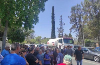 Διαμαρτυρήθηκαν έξω από το Προεδρικό οι πρατηριούχοι (ΒΙΝΤΕΟ)