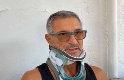 Ο 61χρονος περιγράφει τις δραματικές στιγμές της πτήσης και τα σοβαρά σωματικά και ψυχικά τραύματα που του άφησε το περιστατικό.