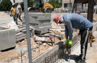 Το Τμήμα Επιθεώρησης Εργασίας καλεί εργοδότες και εργαζόμενους να εφαρμόζουν μέτρα προστασίας από τη θερμική καταπόνηση.