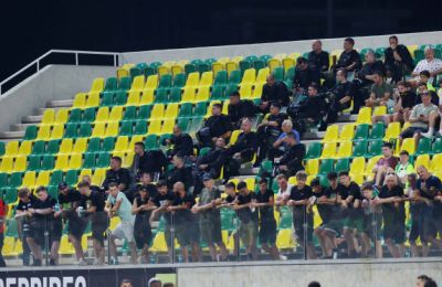 Τα βίαια επεισόδια πριν τη σέντρα του ΑΕΚ - Μπεϊτάρ (vid)