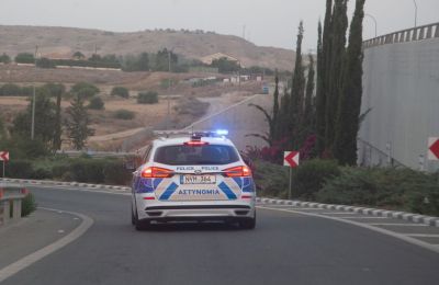 Ο 28χρονος συνελήφθη μετά από επεισοδιακή καταδίωξη, ενώ ο προκαταρκτικός έλεγχος για οδήγηση υπό την επήρεια ναρκωτικών ήταν θετικός.