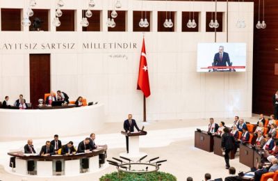 Άγριο τρολάρισμα για τη νέα κατοχική ονομασία - «Δημοκρατία φάντασμα»