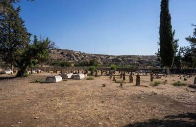Εργασίες σε 70 κοιμητήρια Ελληνοκυπρίων και Τουρκοκυπρίων