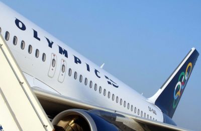 Ο κυβερνήτης εξέπεμψε mayday και ακολούθησε αναγκαστική προσγείωση στην Αθήνα, ενώ οι έλεγχοι έδειξαν ότι οι καπνοί προέρχονταν από τον χώρο των αποσκευών.