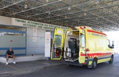 Ο ΟΚΥπΥ απευθύνει έκκληση για προσοχή στις υψηλές θερμοκρασίες, καλώντας το κοινό να ενυδατώνεται και να αποφεύγει την έκθεση στον ήλιο.