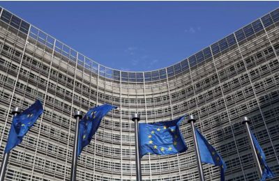 Κομισιόν: Έτοιμη η ΕΕ να διαδραματίσει «ενεργό ρόλο» στο Κυπριακό