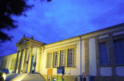 Τρίωρη κινητοποίηση έξω από το Δημοτικό Μέγαρο με αίτημα οικονομική αυτοτέλεια των Δήμων.