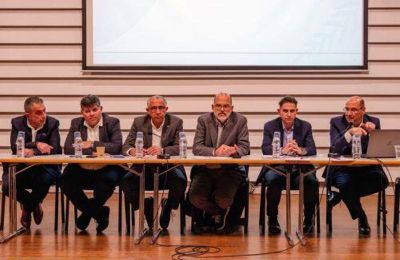 Τρίωρη στάση διαμαρτυρίας από δήμους για την κρατική χορηγία