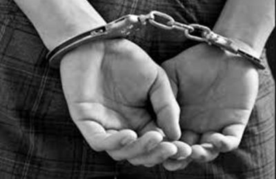 Ο 26χρονος τέθηκε υπό κράτηση για διευκόλυνση των ανακρίσεων, ενώ οι Αρχές διερευνούν την υπόθεση.