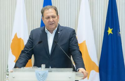 Ο διευθυντής του Γραφείου Τύπου του Προέδρου προανήγγειλε πιθανές εξελίξεις στο Κυπριακό.