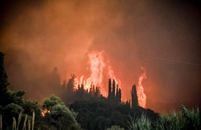 Οι αρχές καλούν τους πολίτες να είναι ιδιαίτερα προσεκτικοί λόγω του αυξημένου κινδύνου δασικών πυρκαγιών κατά την ημέρα της ολικής έκλειψης ηλίου.