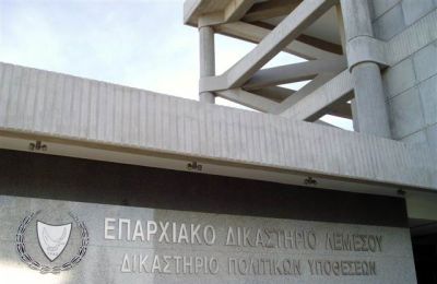 Ο 37χρονος φέρεται να παρουσιαζόταν ως εισαγωγέας οχημάτων και να αποσπούσε χρήματα από πολίτες χωρίς να παραδίδει τα αυτοκίνητα.