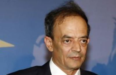 Ο υποψήφιος πρόεδρος της ΕΔΕΚ ζητά να αποφασίσουν τα μέλη του κόμματος για τον νέο πρόεδρο μέσω της εκλογικής διαδικασίας.