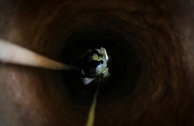 Αναστάλησαν οι εργασίες στον τομέα όπου έγινε το δυστύχημα.