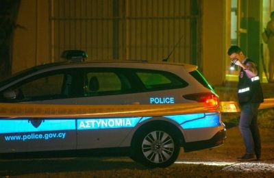 Η φωτιά κατασβέστηκε με πυροσβεστήρα πριν την άφιξη της Πυροσβεστικής.