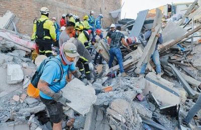 Πάνω από 11.000 ακίνητα καταστράφηκαν, εν μέρει ή ολοσχερώς και χιλιάδες οικογένειες έμειναν άστεγες.