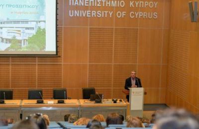 Το Υπουργείο ζητά επανεξέταση της πρότασης, ενώ το Πανεπιστήμιο δεν έχει καταθέσει νέα εισήγηση
