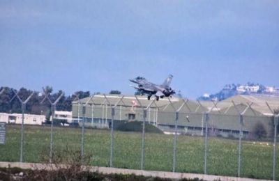 Η βρετανική αεροπορική βάση συγκαταλέγεται μεταξύ των πιθανών στόχων αντιποίνων σε περίπτωση νέας αμερικανικής επίθεσης.