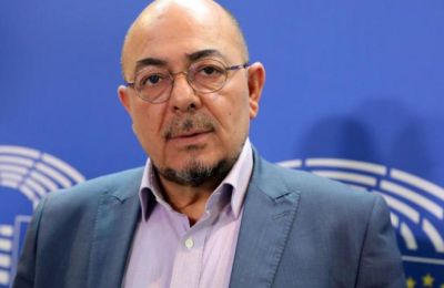 Νιαζί: «Αυτός είμαι. Και έτσι θα συνεχίσω να είμαι…»