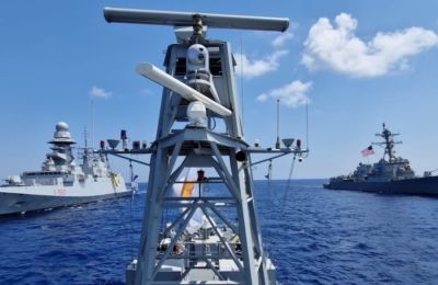 Η αμερικανική σημαία ήταν ανάμεσα σε αυτές των χωρών που κυμμάτισαν στη ναυτική άσκηση «Cyprus arrow»