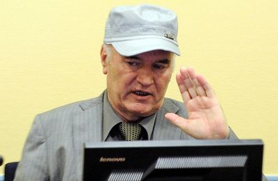 Πέθανε ο Ράτκο Μλάντιτς, ο «χασάπης της Βοσνίας» 