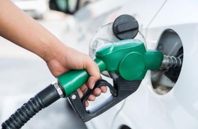 Δύο άτομα στο νοσοκομείο μετά από φωτιά σε πρατήριο βενζίνης