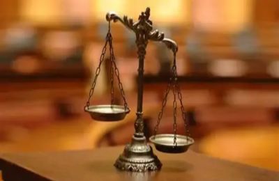 Την χαρακτήρισε ως «κακόβουλη» ποινική δίωξη.