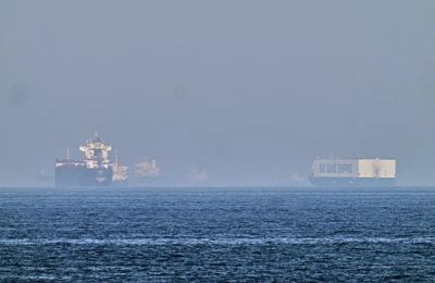 Xτυπήθηκαν δύο πετρελαιοφόρα.