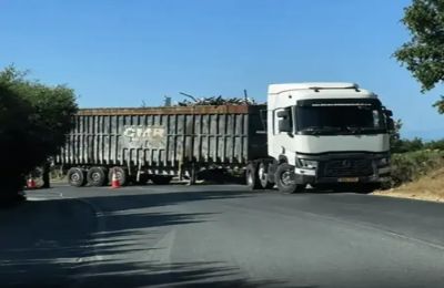 Οι οδηγοί καλούνται να οδηγού αργά και προσεκτικά.