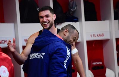 «Όλες οι σκέψεις μου είναι μαζί σου Θρύλε»
