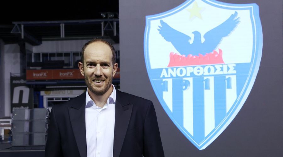 Παρπεττάς για ΑΠΟΕΛ, Μανιάτη και ανατολική
