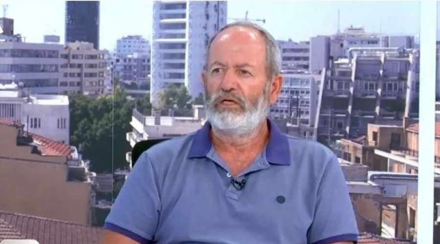 «Εκ πρώτης όψεως δεν είναι ικανοποιητική από ιατροδικαστικής πλευράς η ανακοίνωση για ανακοπή», σύμφωνα με τον Μάριο Ματσάκη