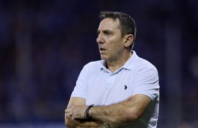 Παπαδόπουλος: «Πρέπει να σταματήσουμε να κάνουμε δώρα»