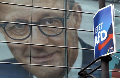 Γερμανία: Η AfD διευρύνει το προβάδισμά της έναντι του Μερτς