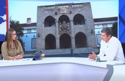 Ο τέως υπουργός που δεν δήλωσε όλα τα περιουσιακά του στοιχεία, ανέφερε στην Κάτια Σάββα ότι έκανε διορθωτική δήλωση, με τον Δημήτρη Δημητρίου να λέει πως είναι αρμοδιότητα του Εφόρου Φορολογίας