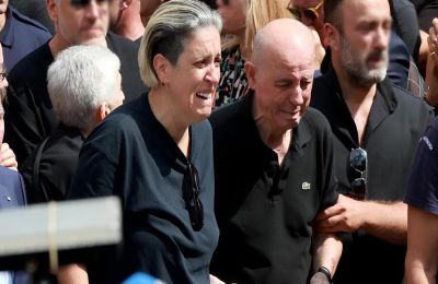 Σκληρά σχόλια μετά τον θάνατο του αδελφού της – Τι γράφουν στα social media