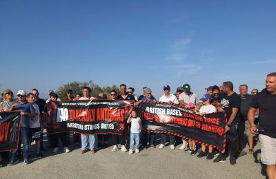 Σκληραίνουν τη στάση τους οι κάτοικοι Ακρωτηρίου για τις κεραίες