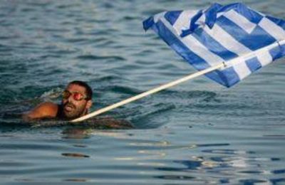 Ο Ταϊγανίδης ξεκίνησε κολυμβητικό ταξίδι 151 χλμ για στήριξη ΠΑΣΥΚΑΦ