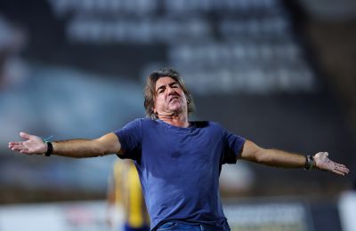 Σα Πίντο: «Πέσαμε στις παγίδες - Άξιζε τη νίκη η ΑΕΛ»