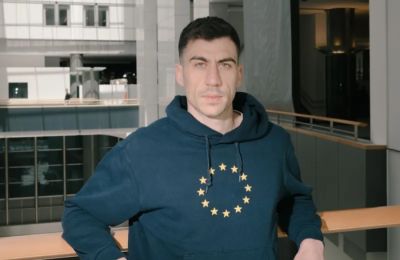 Ανακοίνωσε διαδήλωση ο Φειδίας – «Πιάνει που τες πούντζιες μας»