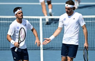 Davis Cup: Ήττα στο διπλό για τα αδέλφια Τσιτσιπά