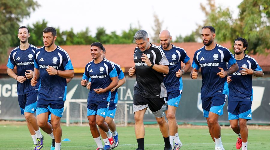 Με το βλέμμα στο Μαυροβούνιο η Εθνική