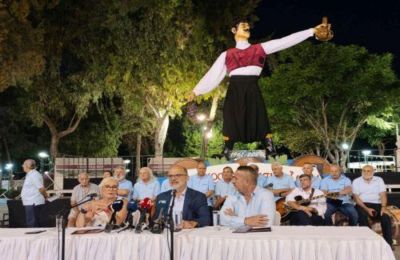 Ο Δήμος Λεμεσού καλεί όλους να απολαύσουν το πλούσιο καλλιτεχνικό πρόγραμμα, τα παραδοσιακά εδέσματα και φυσικά το άφθονο κυπριακό κρασί.