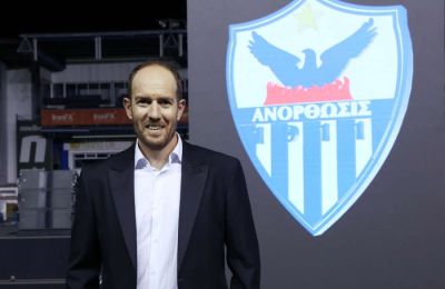 «Είναι παράλογο να δημιουργείται συζήτηση για τον προπονητή» 