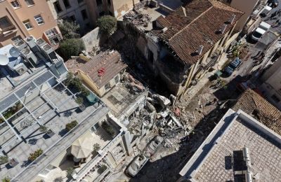 Πλάκα: Βρέθηκε γυναίκα στα ερείπια 